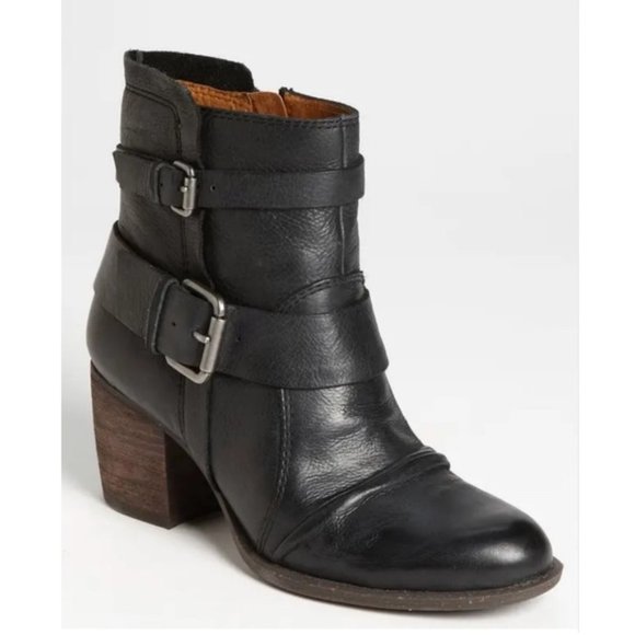 Naya Shoes - Naya 'Virtue' Boots